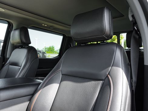 Used 2024 Ford F250 Lariat w/ Lariat Ultimate Package AWD/4WD image 16