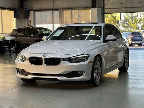 Used 2014 BMW 320i Sedan image 5