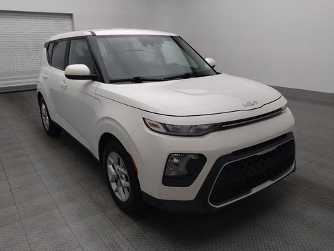 Used 2022 Kia Soul LX w/ Technology Package image 13