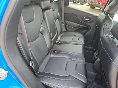 Used 2023 Jeep Cherokee Altitude Lux AWD/4WD image 28