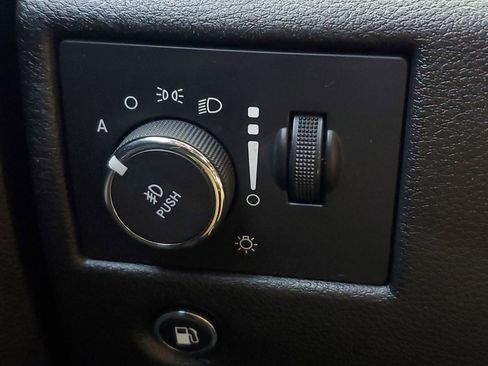 Used 2017 Jeep Grand Cherokee Limited RWD image 31