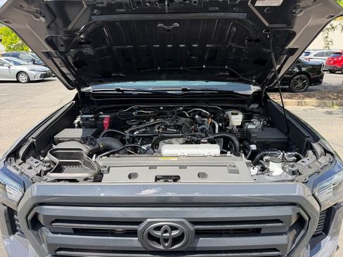 Certified 2026 Toyota Tacoma SR5 AWD/4WD image 28