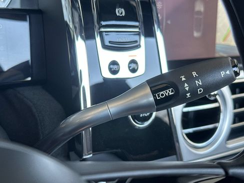 Certified 2019 Rolls-Royce Dawn RWD image 24