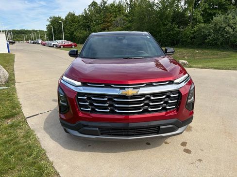 New 2026 Chevrolet Equinox LT w/ Convenience Package II FWD image 12