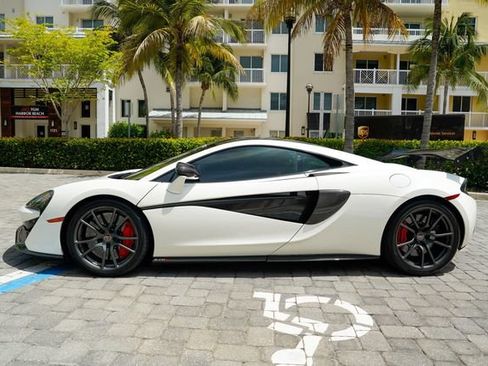 Used 2017 McLaren 570S Coupe RWD image 15
