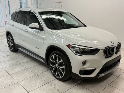 Used 2017 BMW X1 xDrive28i image 1