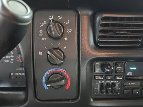 Used 2002 Dodge Ram 2500 Truck 2WD Quad Cab image 21