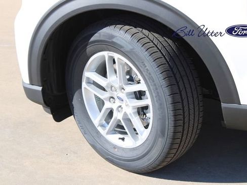 New 2026 Ford Explorer Active w/ Active Comfort Package image 5