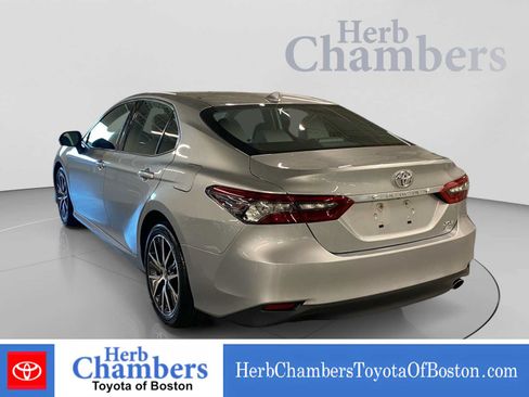 Used 2024 Toyota Camry XLE w/ Cold Weather Package AWD/4WD image 3