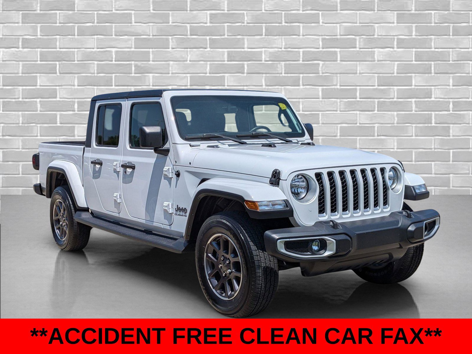 Used 2022 Jeep Gladiator Overland w/ Trailer Tow Package AWD/4WD image 5