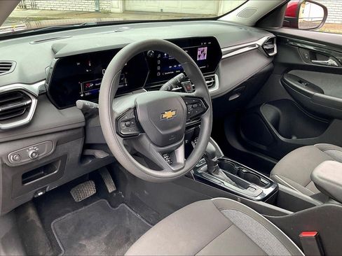 Used 2025 Chevrolet TrailBlazer LT FWD image 15