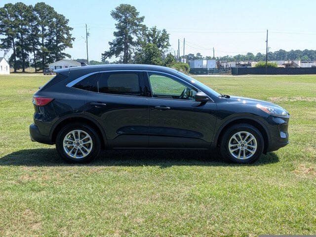 Used 2022 Ford Escape SE w/ Convenience Package AWD/4WD image 2