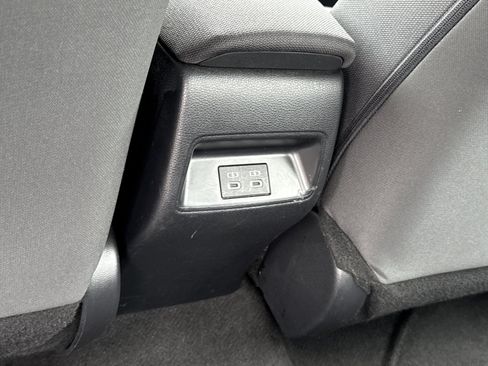 Used 2024 Toyota Corolla LE FWD image 14