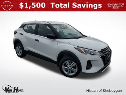 New 2025 Nissan Kicks Play S