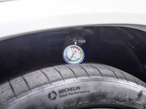 Used 2023 BMW X6 M Competition w/ Competition Package AWD/4WD image 45