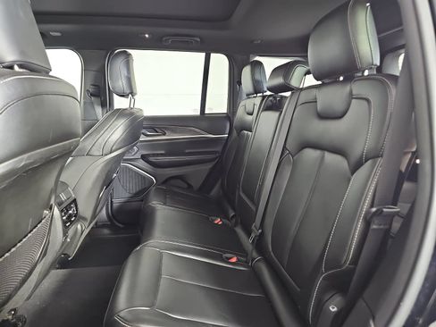 Used 2024 Jeep Grand Cherokee Limited 4xe AWD/4WD image 13