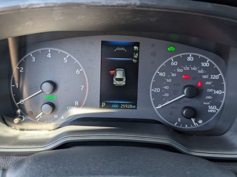 Used 2024 Toyota Corolla Cross AWD Hybrid w/ Moonroof Package image 18