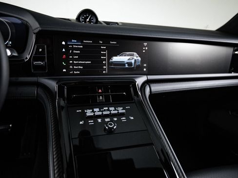 Certified 2026 Porsche Panamera GTS AWD/4WD image 20