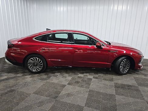 Used 2024 Hyundai Sonata Limited image 2