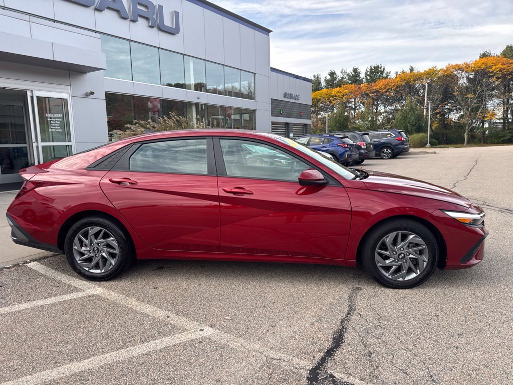 Used 2024 Hyundai Elantra SEL FWD image 6