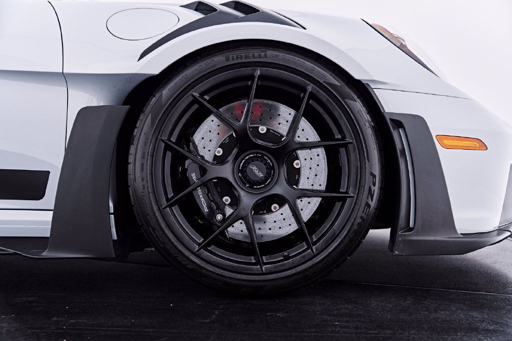 Used 2025 Porsche 911 GT3 RS RWD image 35