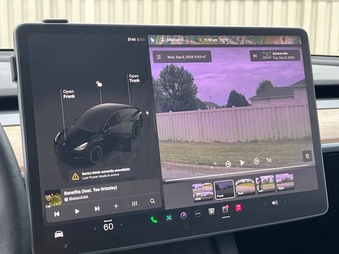 Used 2022 Tesla Model Y Performance AWD/4WD image 39