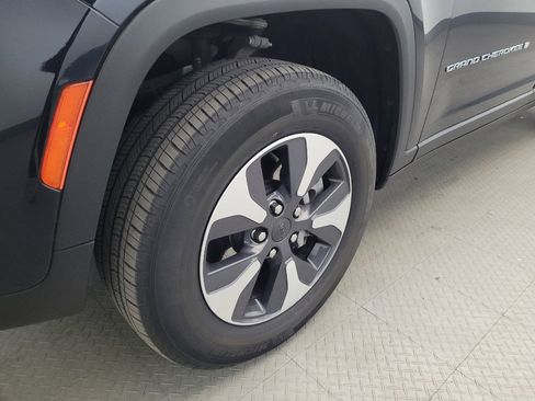 Used 2022 Jeep Grand Cherokee Limited 4xe AWD/4WD image 31
