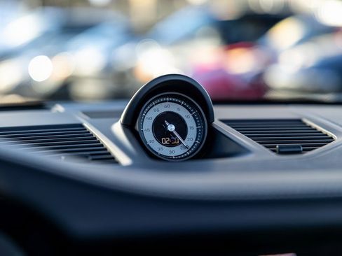 Used 2024 Porsche 911 Carrera 4 GTS image 32