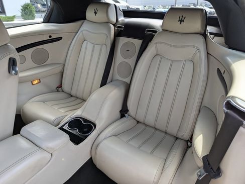Used 2013 Maserati GranTurismo Convertible RWD image 37