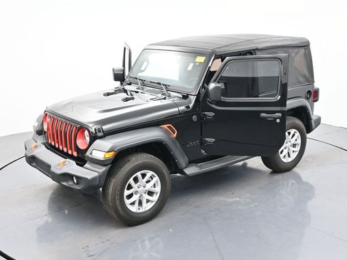 Used 2023 Jeep Wrangler Sport S image 37