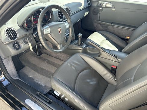 Used 2006 Porsche Boxster RWD image 16