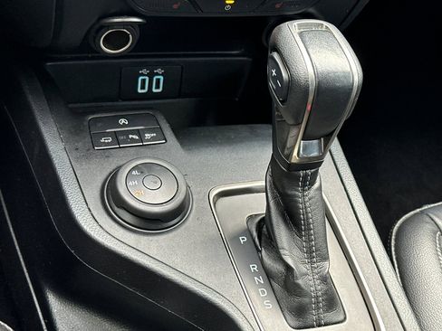 Used 2020 Ford Ranger Lariat w/ Technology Package image 23