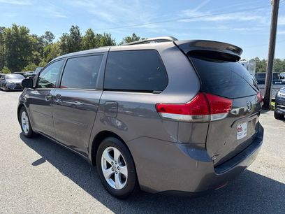 Used 2014 Toyota Sienna LE