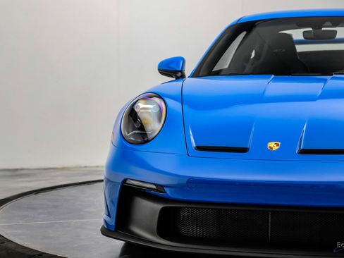 Used 2022 Porsche 911 GT3 image 38