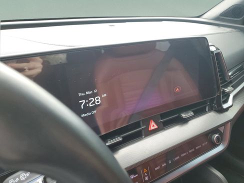 Certified 2024 Kia Sportage SX image 22