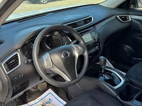 Used 2014 Nissan Rogue SV image 11
