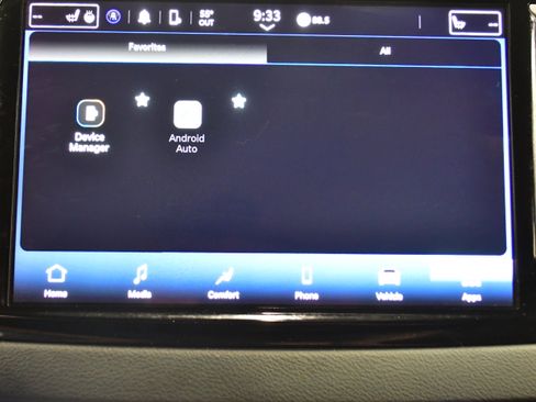 Used 2023 Chrysler Pacifica Touring-L FWD image 28