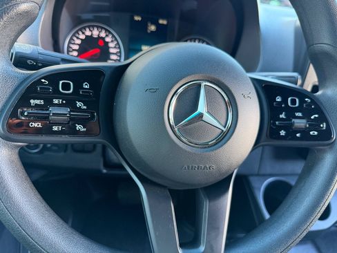 Used 2024 Mercedes-Benz Sprinter 2500 image 18