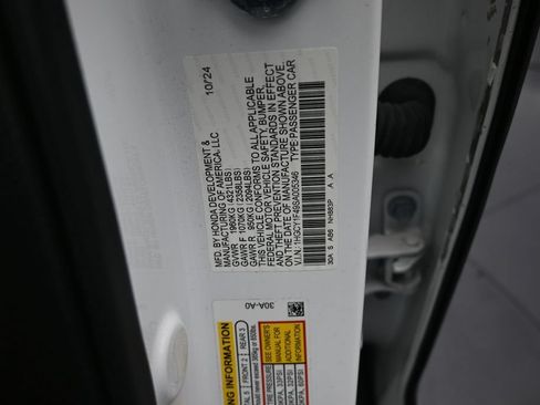 Used 2025 Honda Accord SE image 9