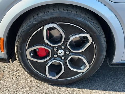 Used 2022 Ford Mustang Mach-E GT image 9