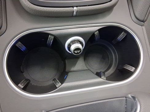 Certified 2023 Porsche Cayenne Coupe image 30