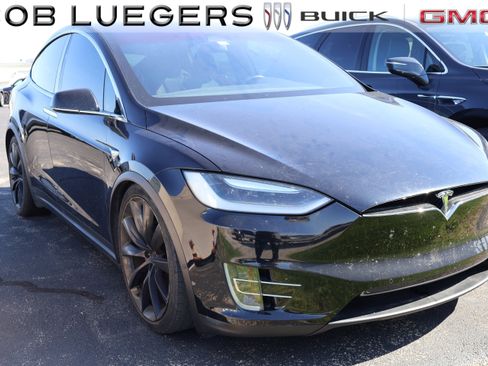Used 2017 Tesla Model X 75D image 1