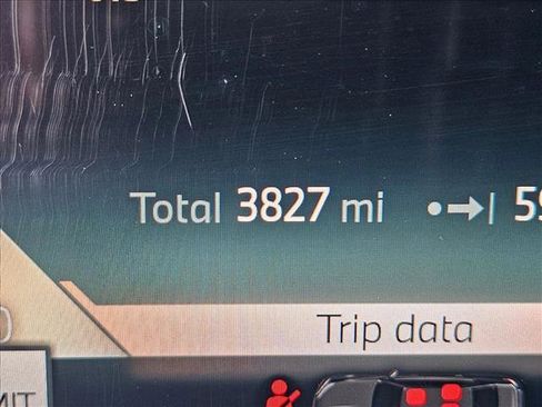 Used 2025 BMW 530i 530i w/ M Sport Package image 10