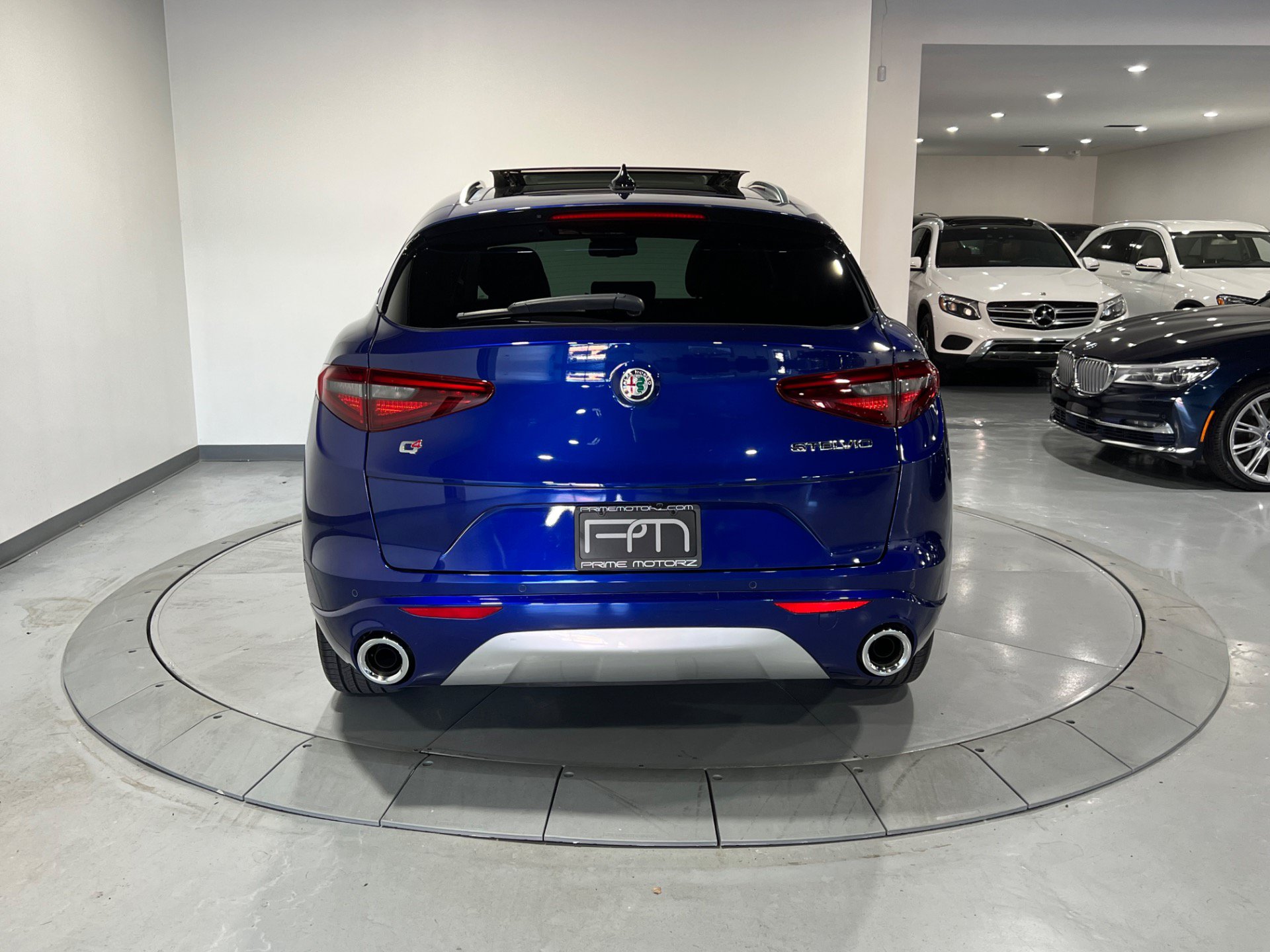 Used 2021 Alfa Romeo Stelvio Ti w/ Premium Package AWD/4WD image 18