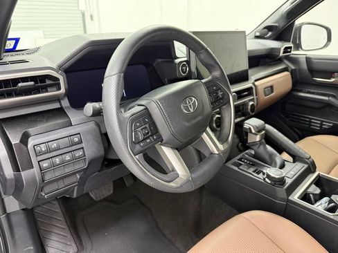 Used 2026 Toyota 4Runner Limited AWD/4WD image 9