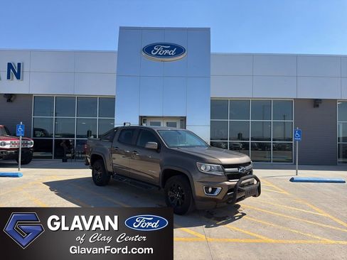 Used 2016 Chevrolet Colorado Z71 w/ LPO, Gearon Bar Package AWD/4WD image 1