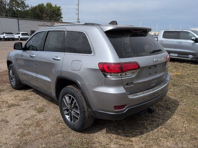 Used 2020 Jeep Grand Cherokee Limited AWD/4WD image 2