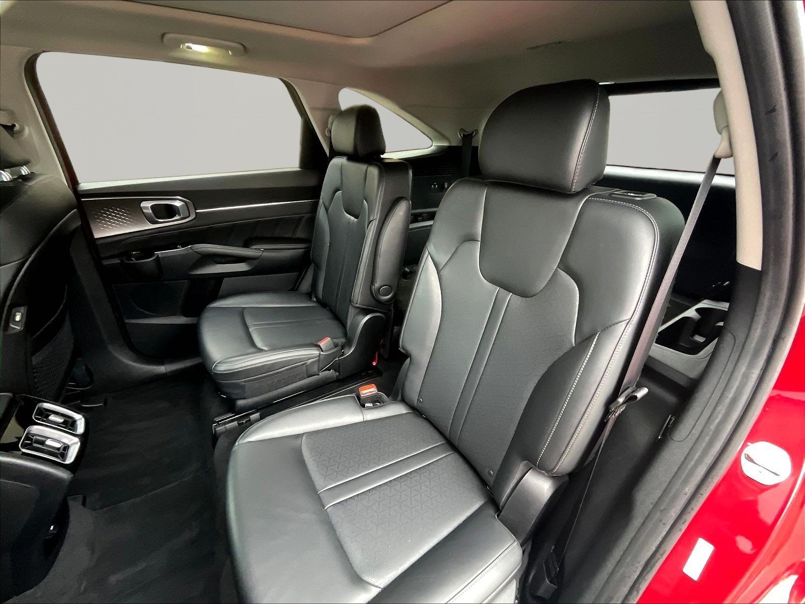 Used 2023 Kia Sorento SX AWD/4WD image 22