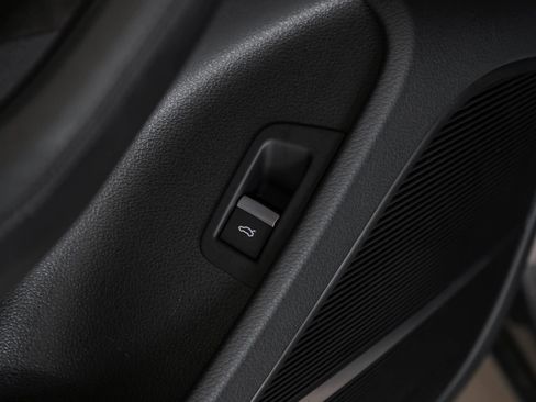 Used 2019 Audi Q8 Prestige image 40