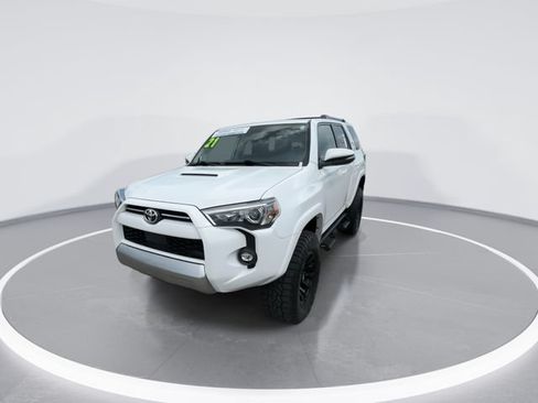 Used 2021 Toyota 4Runner TRD Off-Road Premium w/ Moonroof Package AWD/4WD image 4
